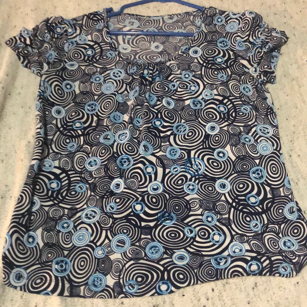 Women’s blouse size m blue with circles